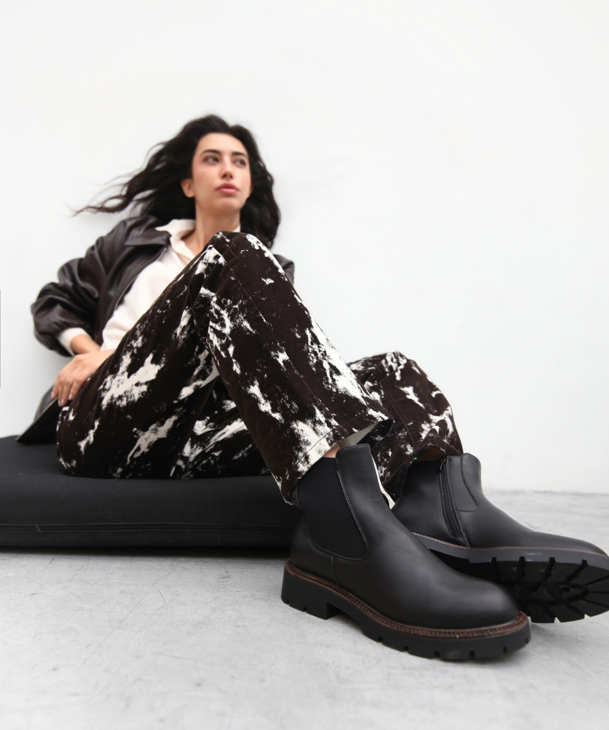 Botines planos chelsea image number null